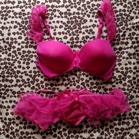 Bright Pink Lingerie Set - Picture 2 of 7